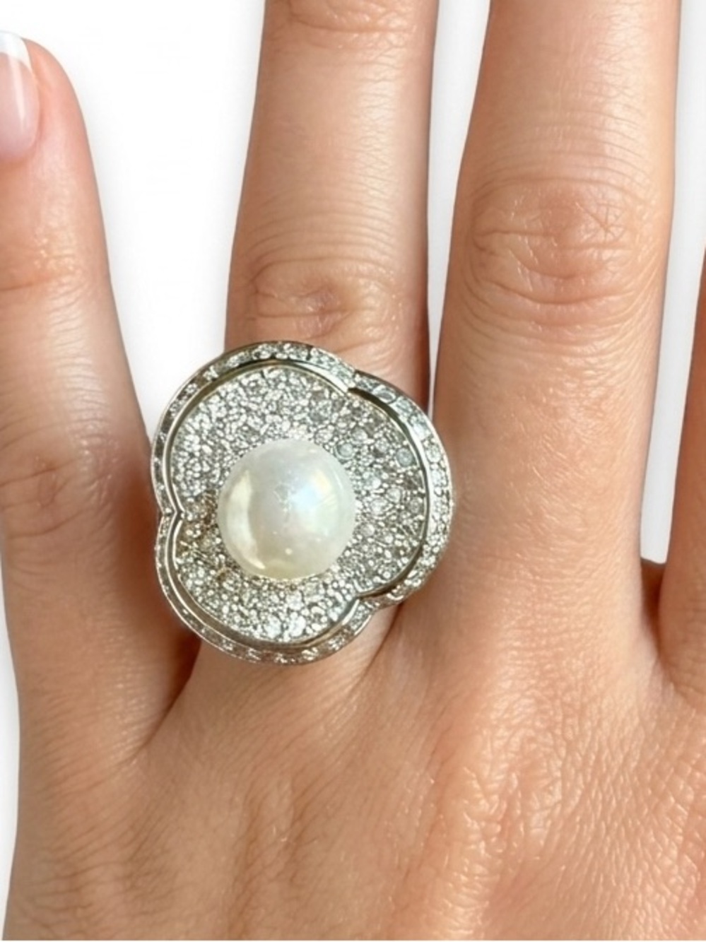 Silver NEW Pearl Center Pavé Flower Clover Statement Ring - 925 Stamped with Box